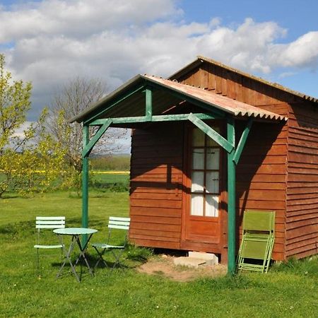 Ferme Equestre Les Chevaliers Hotell Penol Exteriör bild